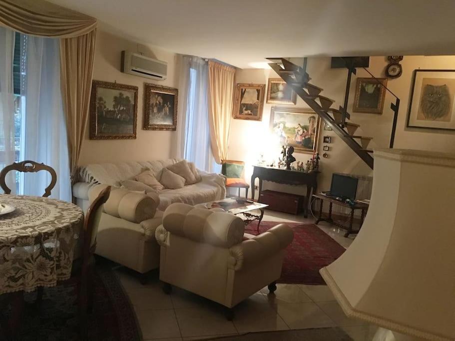 The Trip House - Between The Center And The Sea - Free Wifi And Jacuzzi Катания Экстерьер фото
