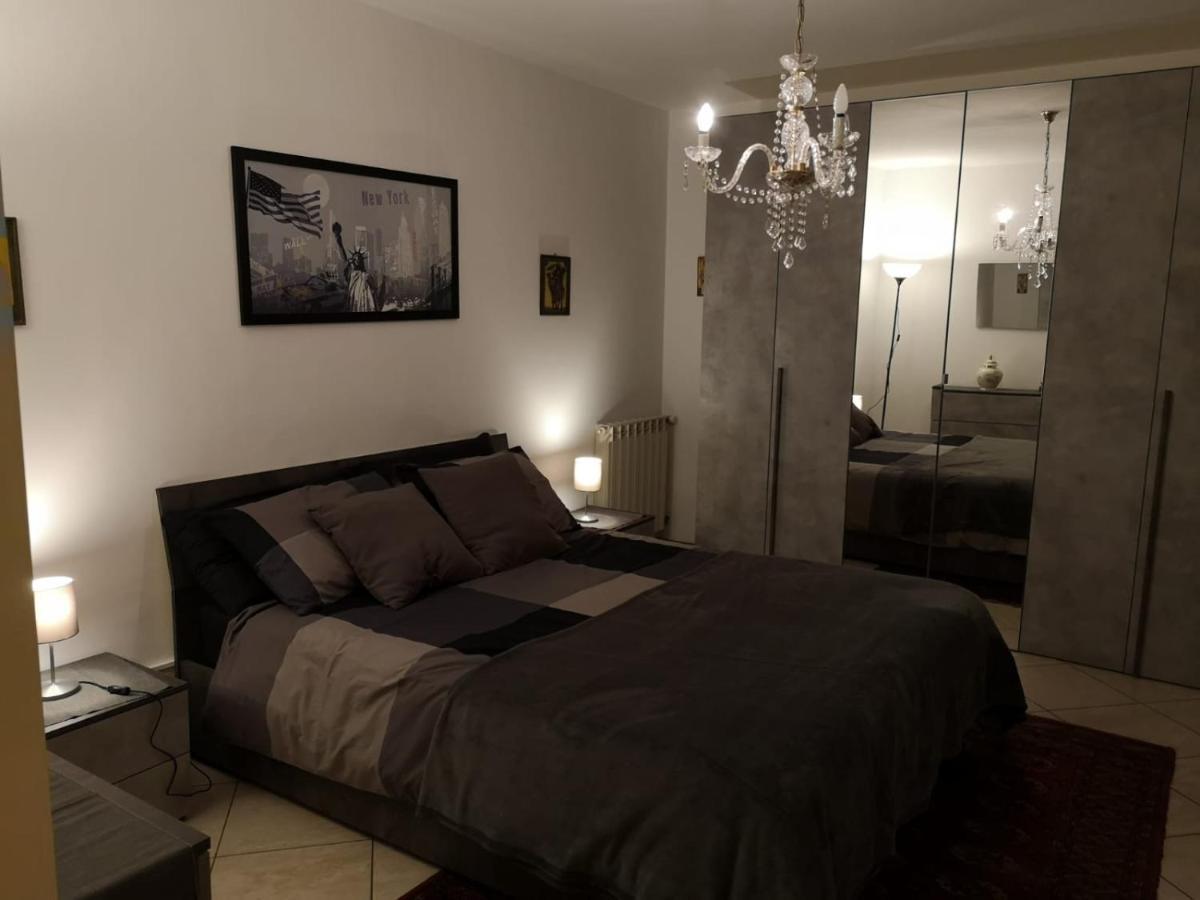 The Trip House - Between The Center And The Sea - Free Wifi And Jacuzzi Катания Экстерьер фото